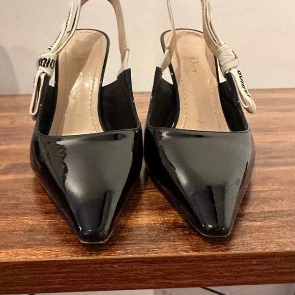 Dior J’adior Slindback Pumps in Patent Leather AVAILABLE TILL 06/01 - Picture 6 of 10